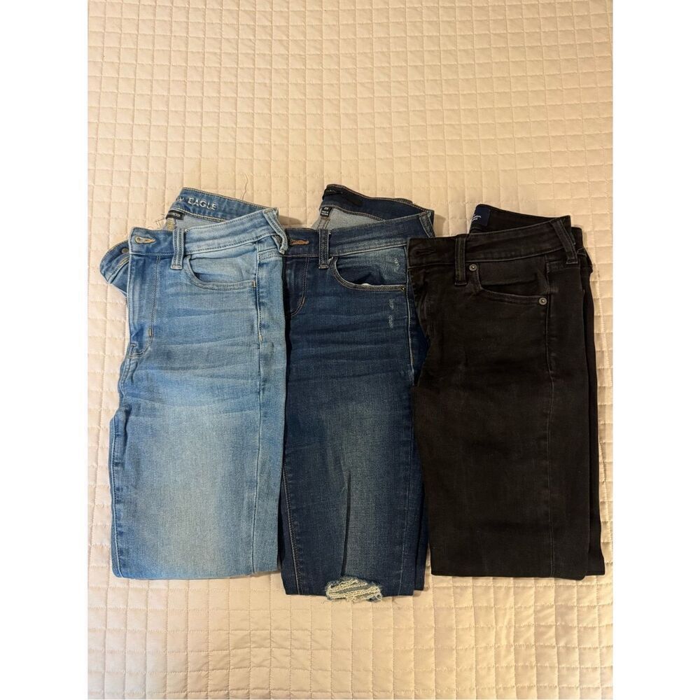 Lot of Women’s Jeans!!!